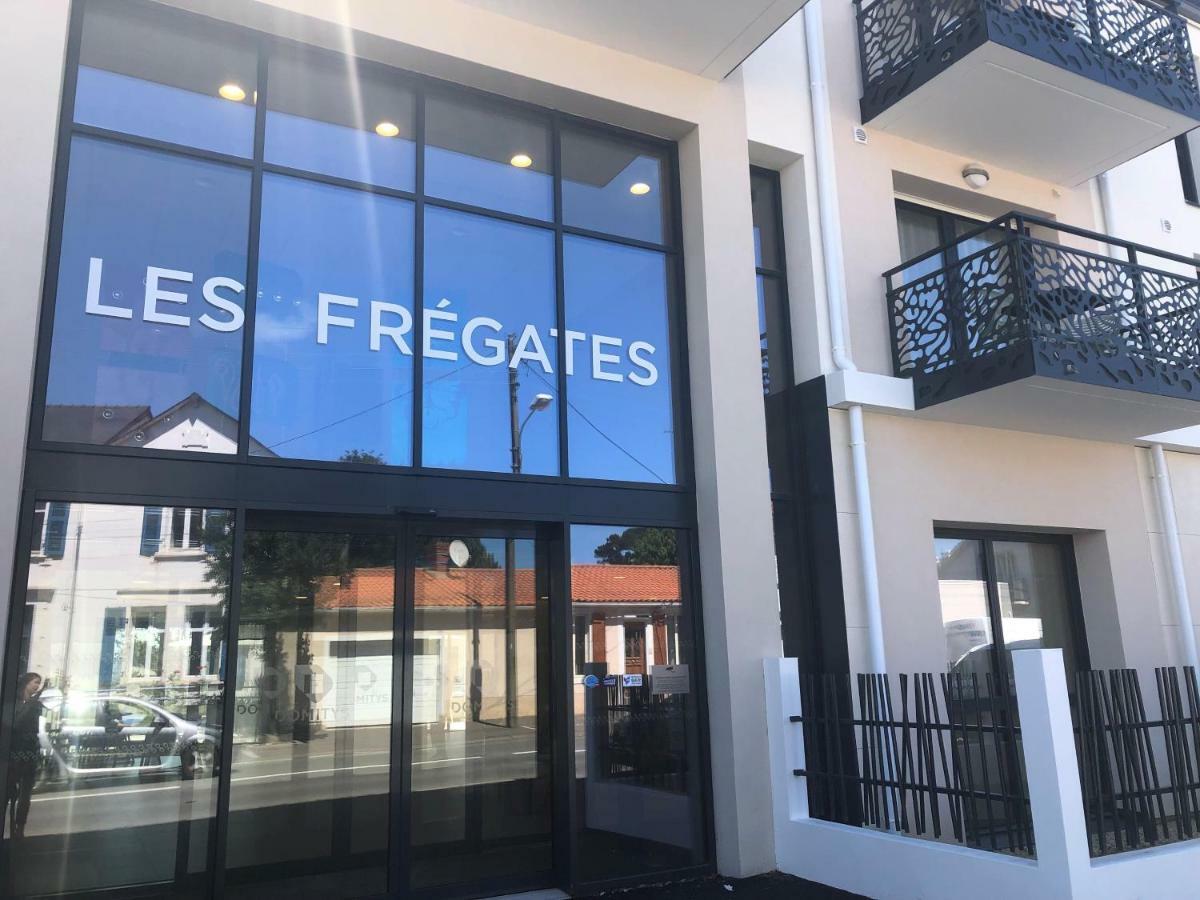Domitys Les Fregates Aparthotel Les Sables-dʼOlonne Exterior foto